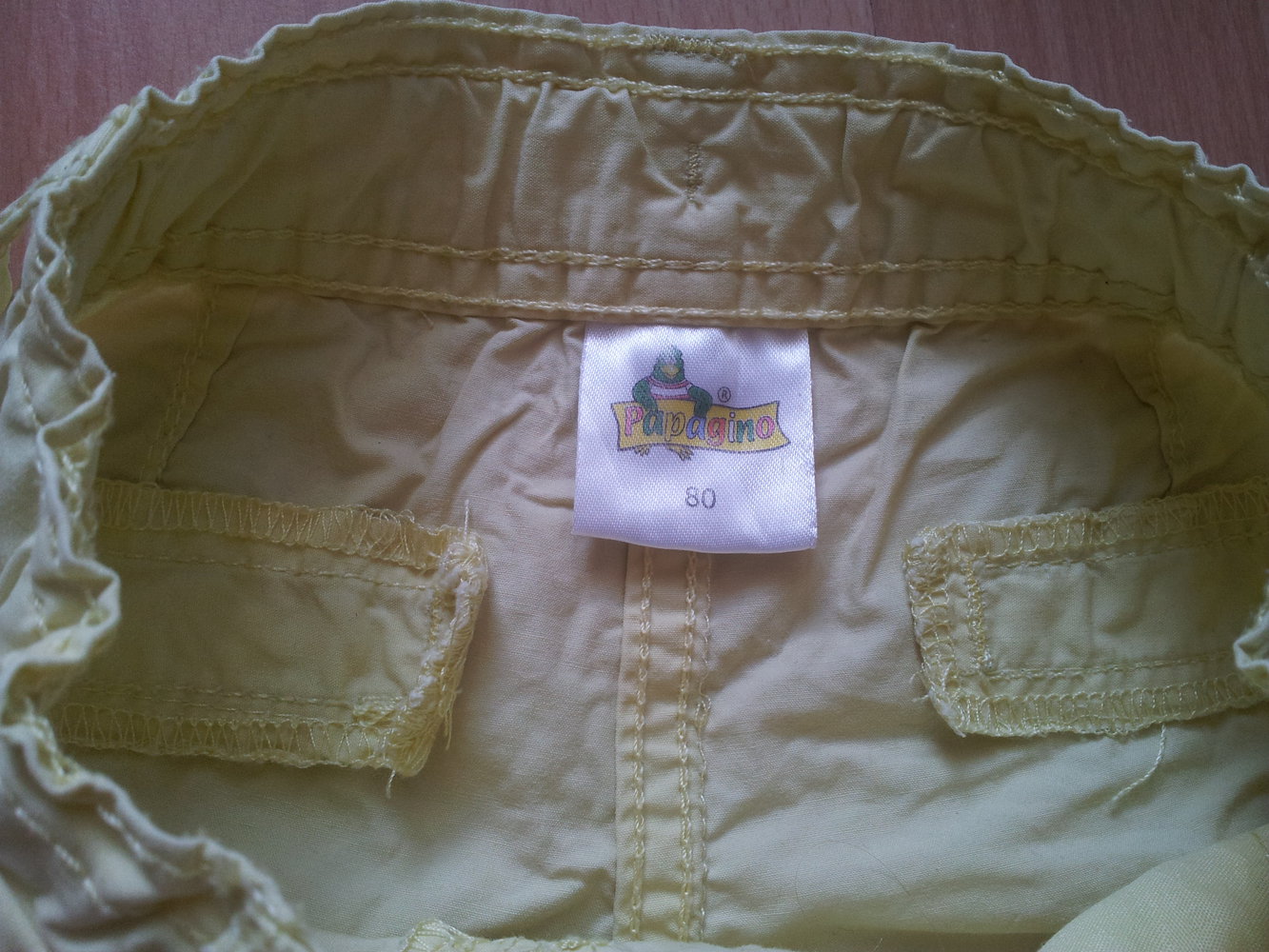 kurze Hose gelb NEU 