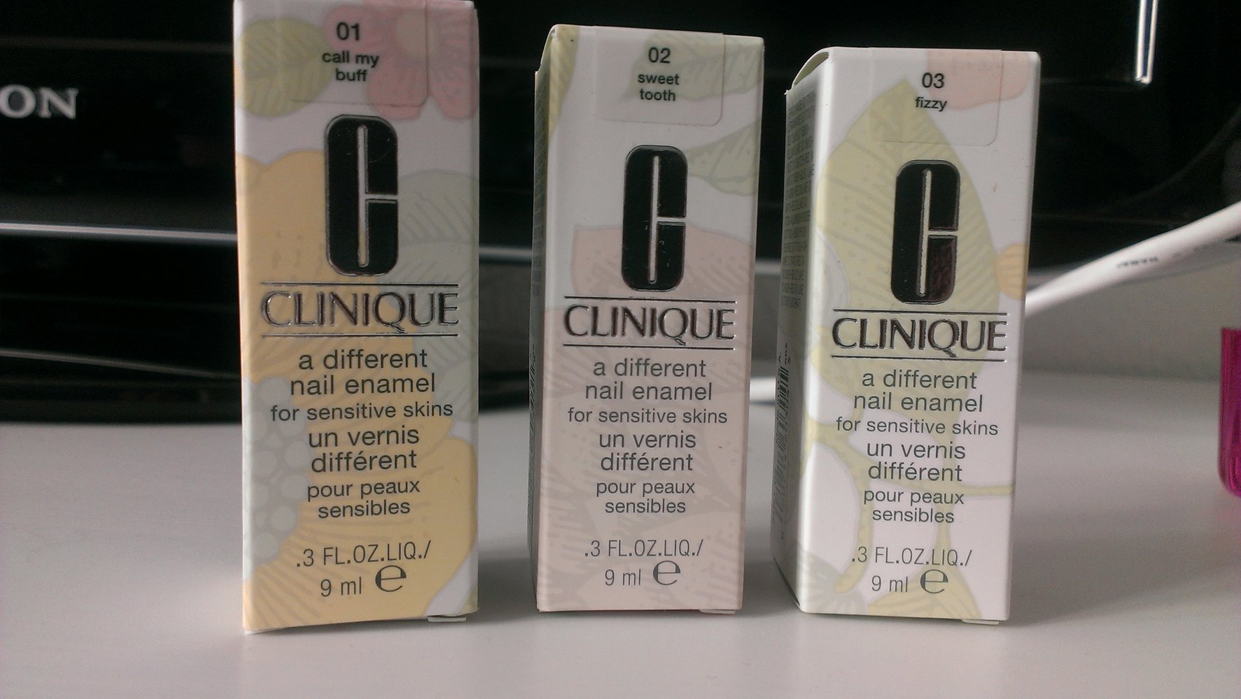 Clinique Nagellacke 3 Stk. für empfindliche Haut