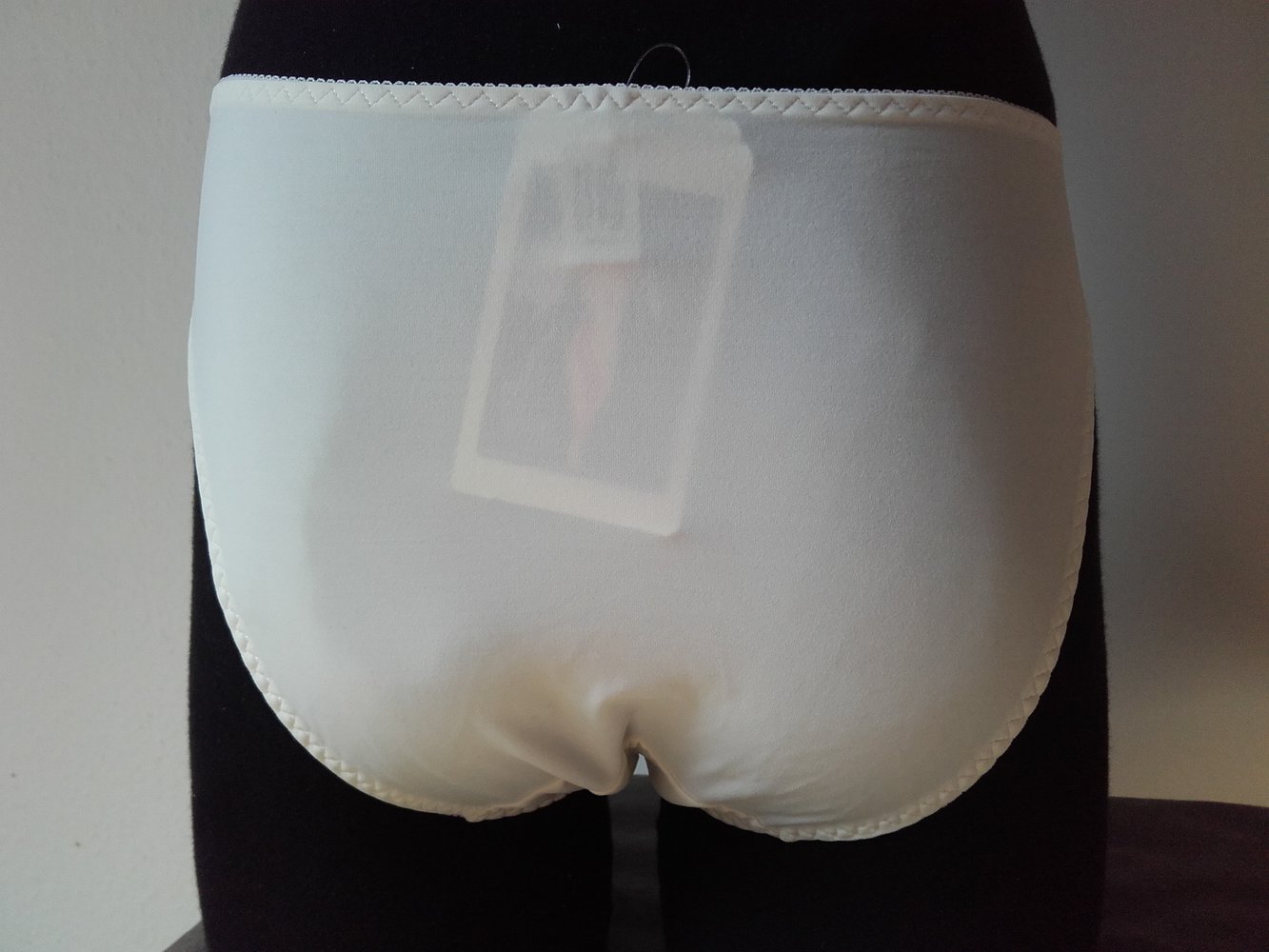 After Eden, champagner farbener Slip in S