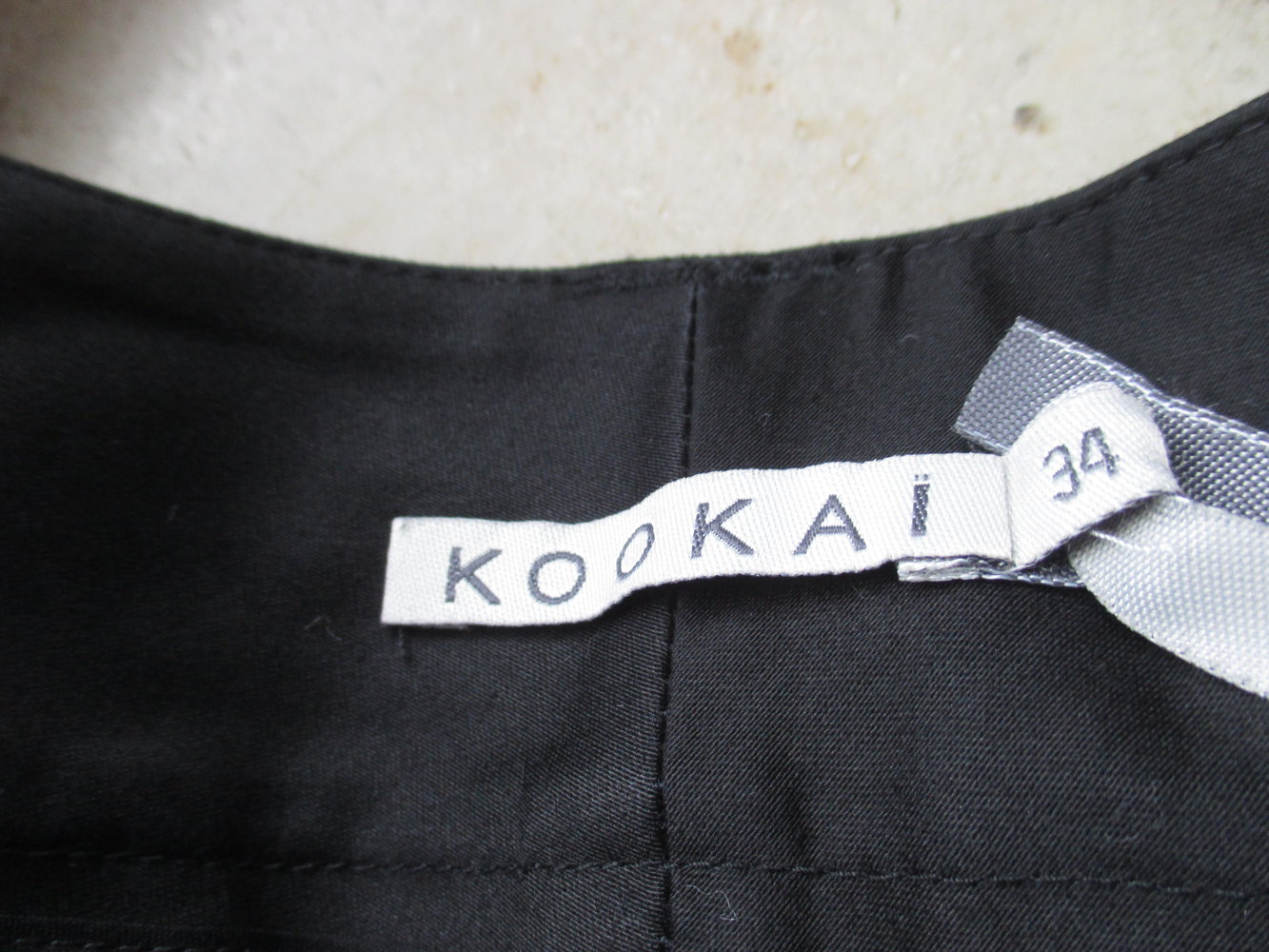 Kookai Paris, edle schwarze Chino, Anzughose, Neu mit Etikett, Gr. 34, NP 79 €