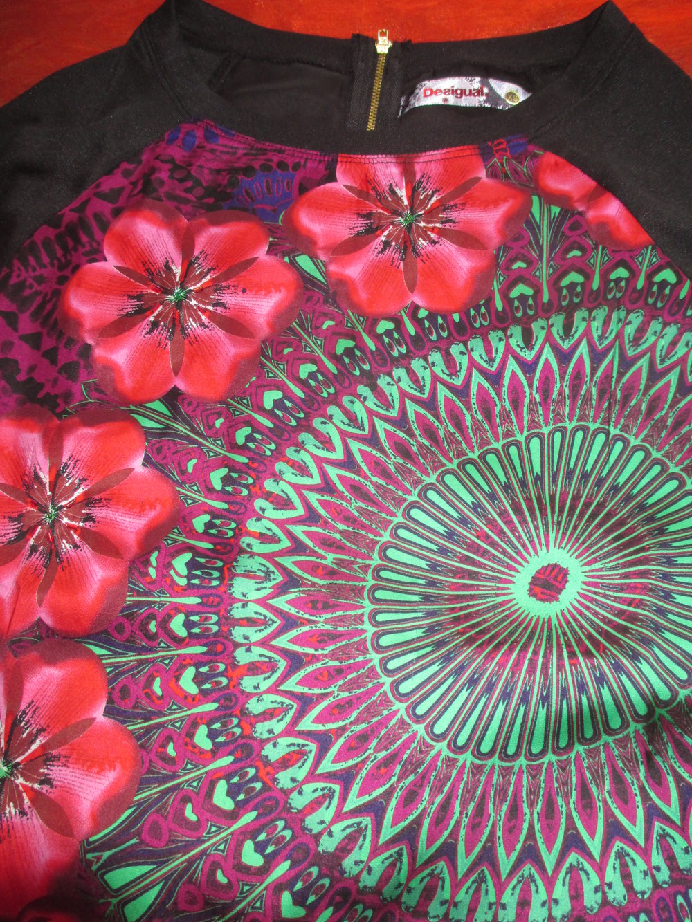 NEUw Blumen Blüten Flower- Power Seiden- Satin Glitzer Stickerei TUNIKA BLUSE SHIRT 