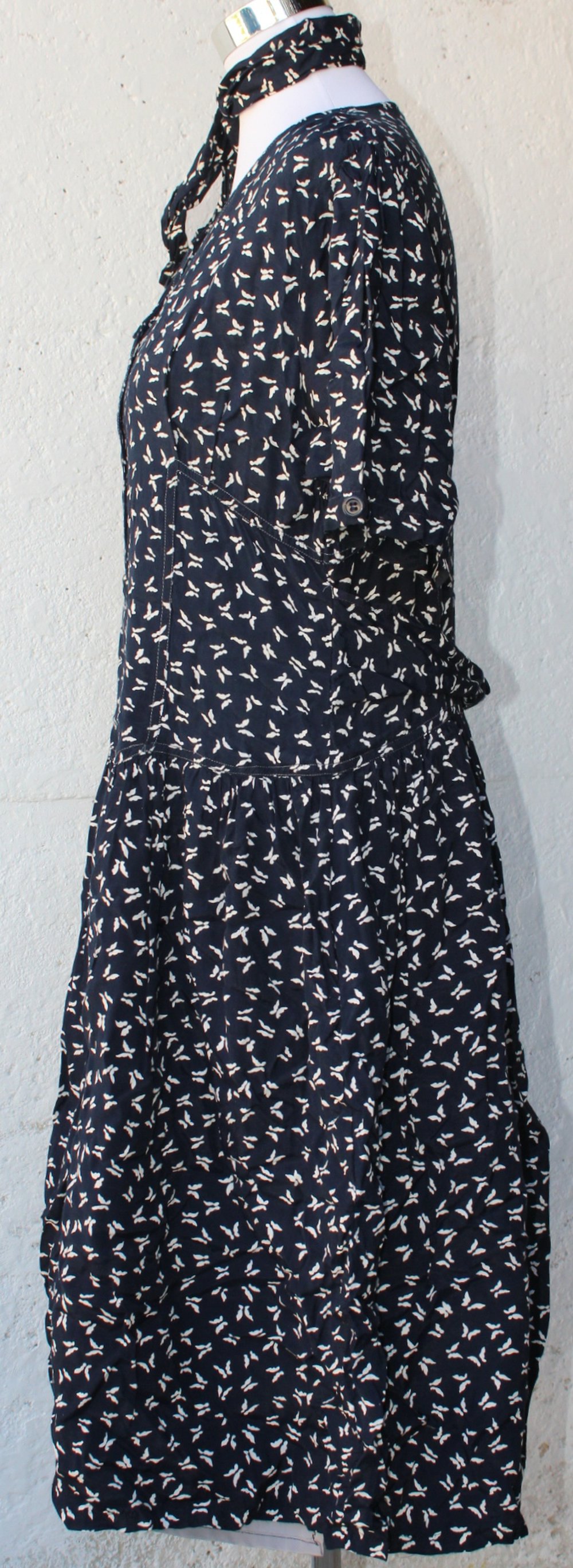 dunkelblaues True Vintagekleid mit Schmetterlingen, Größe 40