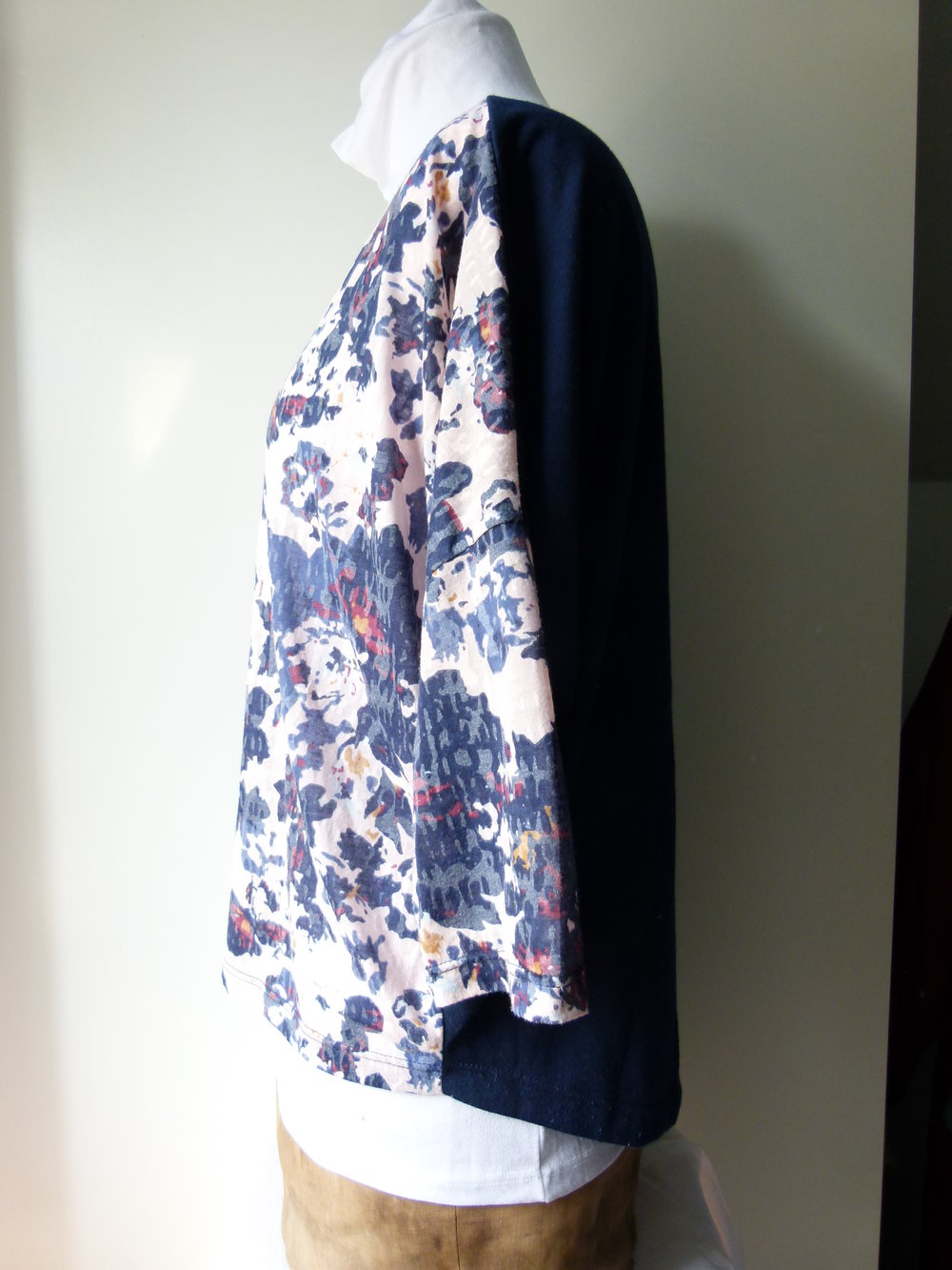 Vokuhila Shirt mit Fledermaus-Ärmeln, dunkelblau nude, Boho Goa Hippie Festival Sommer Mori