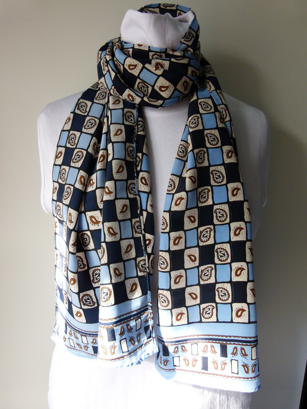 Sommer Schal Halstuch, dunkelblau hellblau creme, Schachbrett Paisley-Muster, Retro Boho Vintage