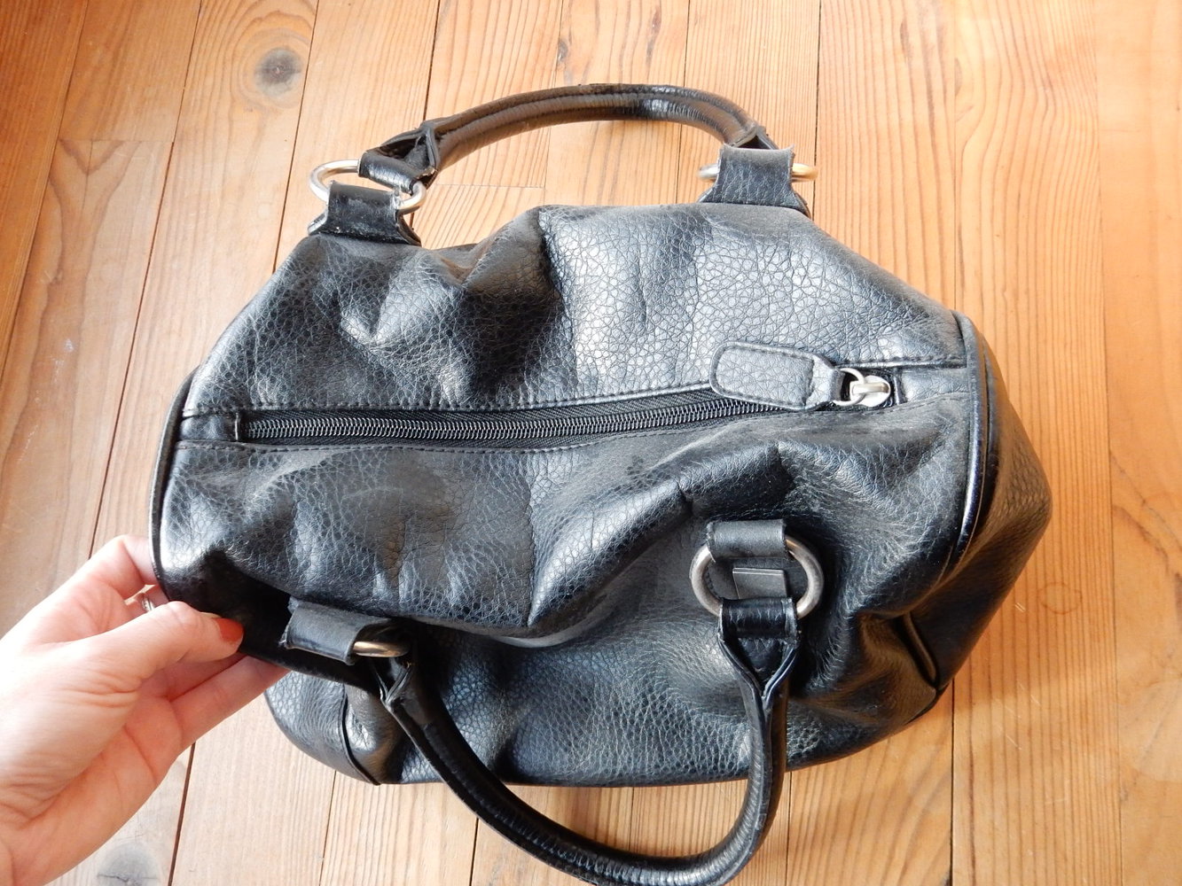 schwarze Tasche