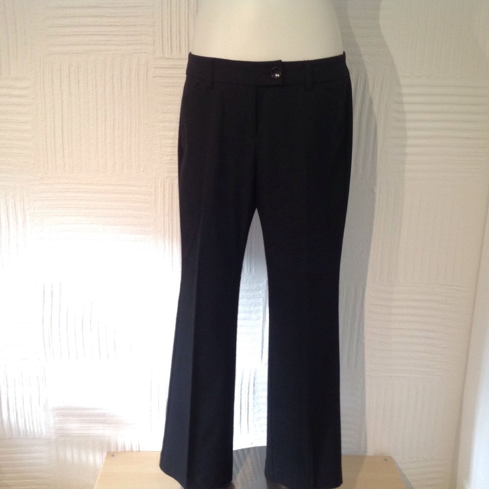 Schwarzer Hosenanzug - Größe 40 - Kurzgröße - Blazer - Bundfaltenhose 