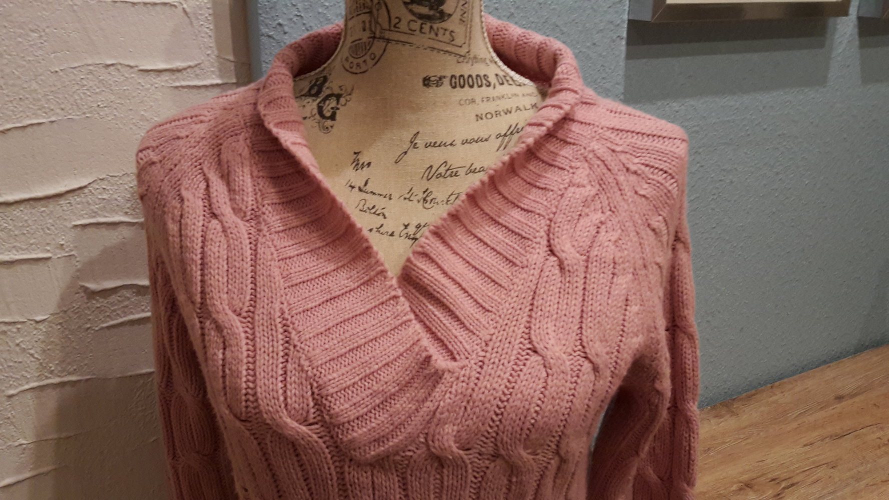 Rosa Strickpullover Gr. 38 V-Ausschnitt