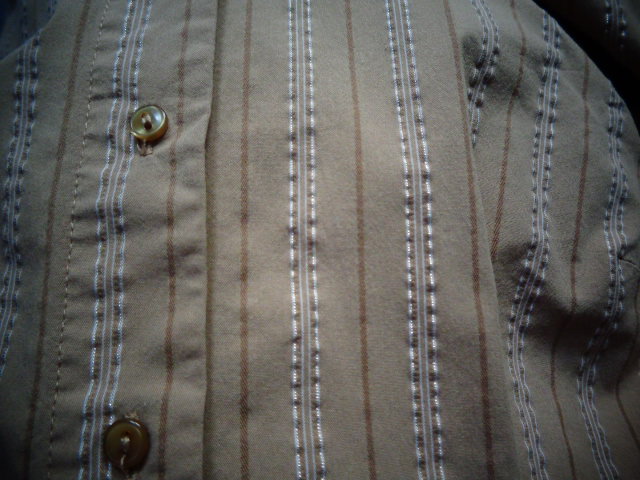 # Bluse Langarm Gr. 34 hellbraun mit Silberfaden