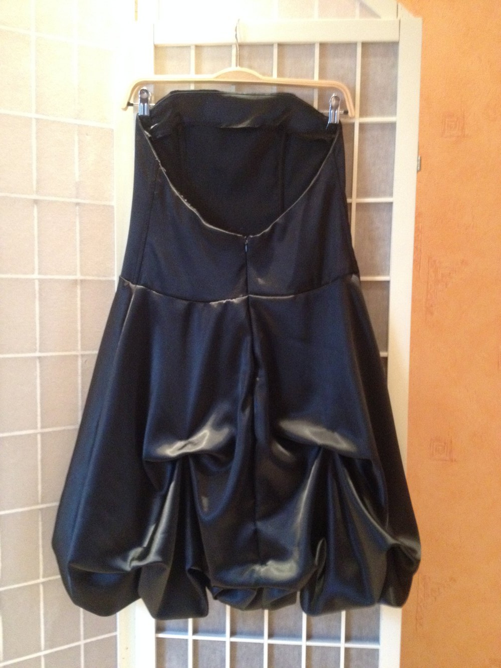 Kleid gr.36 schwarz, Trägerlos