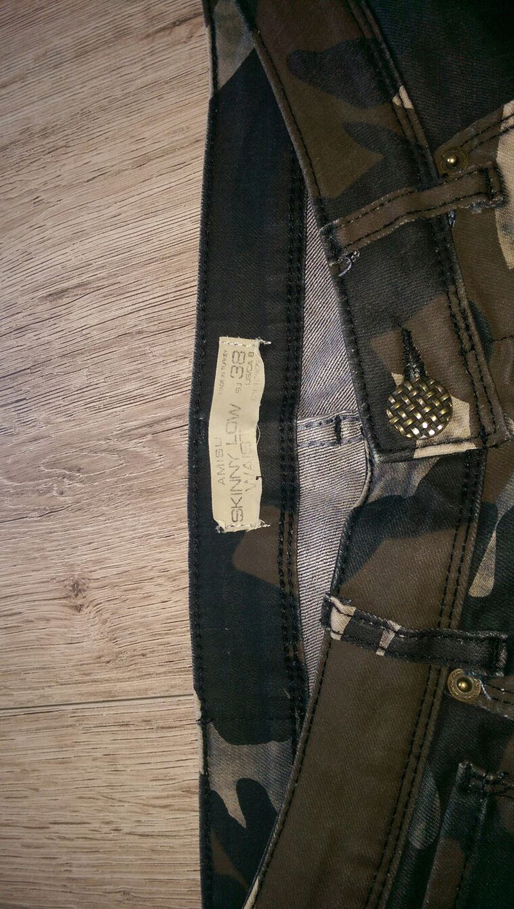 Army, Amisu Hose, Tarnmuster