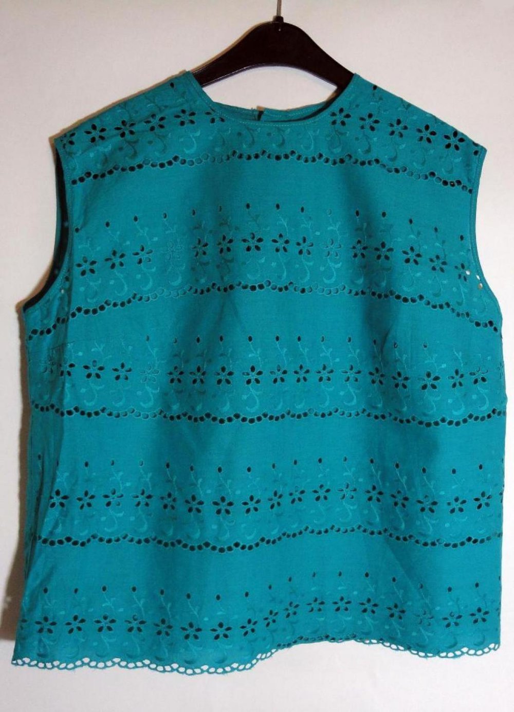 Bluse mit Lochstickmuster am Rücken Türkis Vintage 70er Hippie Festival Gr. M Gr. 40 Ärmellos