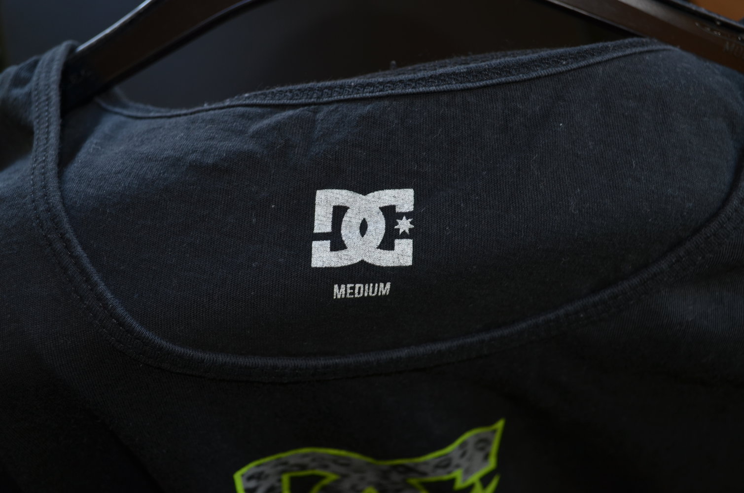 schwarzes DC T-Shirt