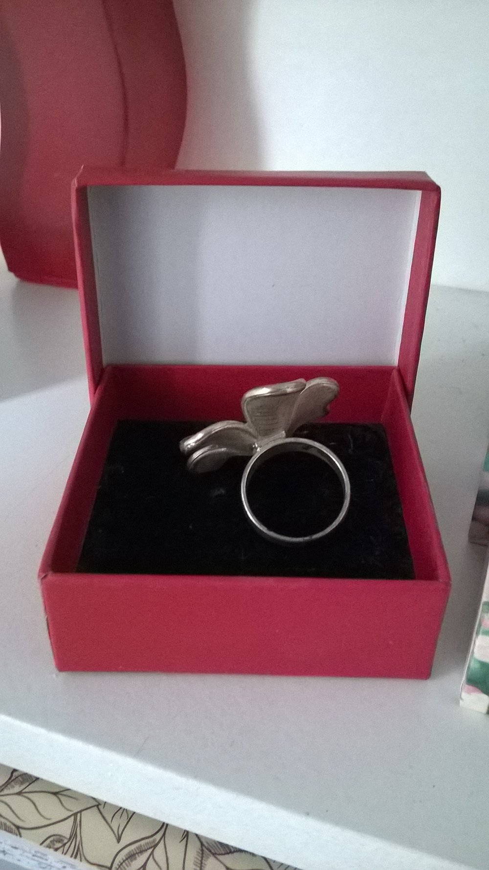 Süßer Blumen-Ring