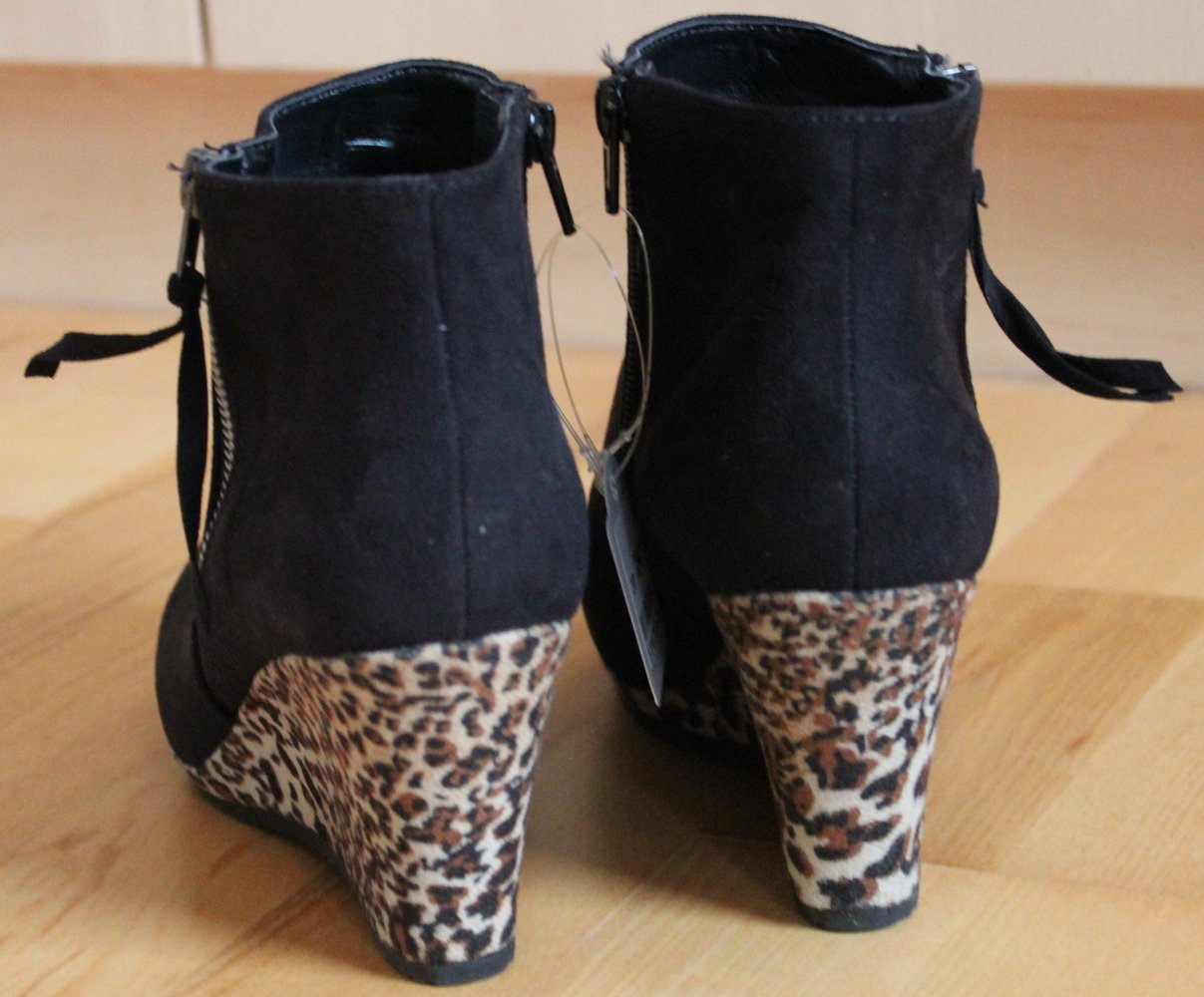 schwarze Ankleboots mit Keilabsatz, von Graceland, in Größe 37
