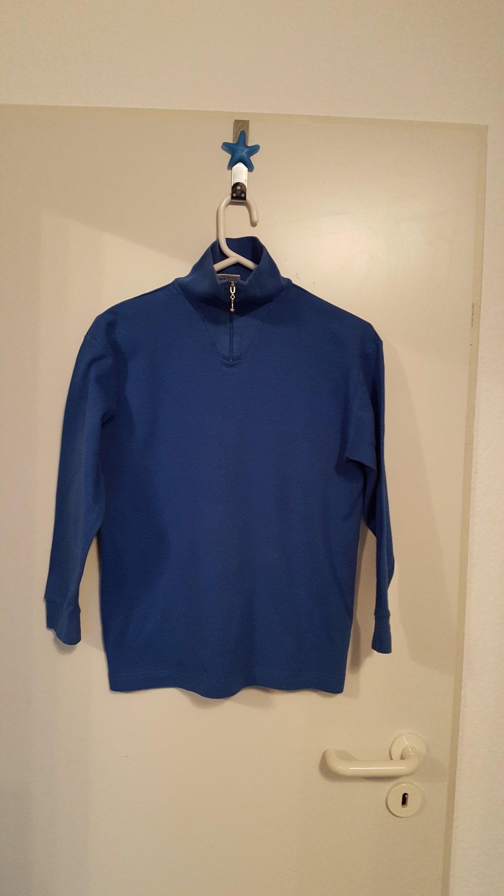 379. Rollkragenpulli von Formicula, Gr. 152, blau