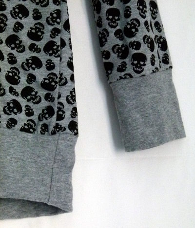 Totenkopf Hoody Sweater Kapuzen Pulli in grau schwarz, Gothic Punk Alternative Grunge Emo Festival
