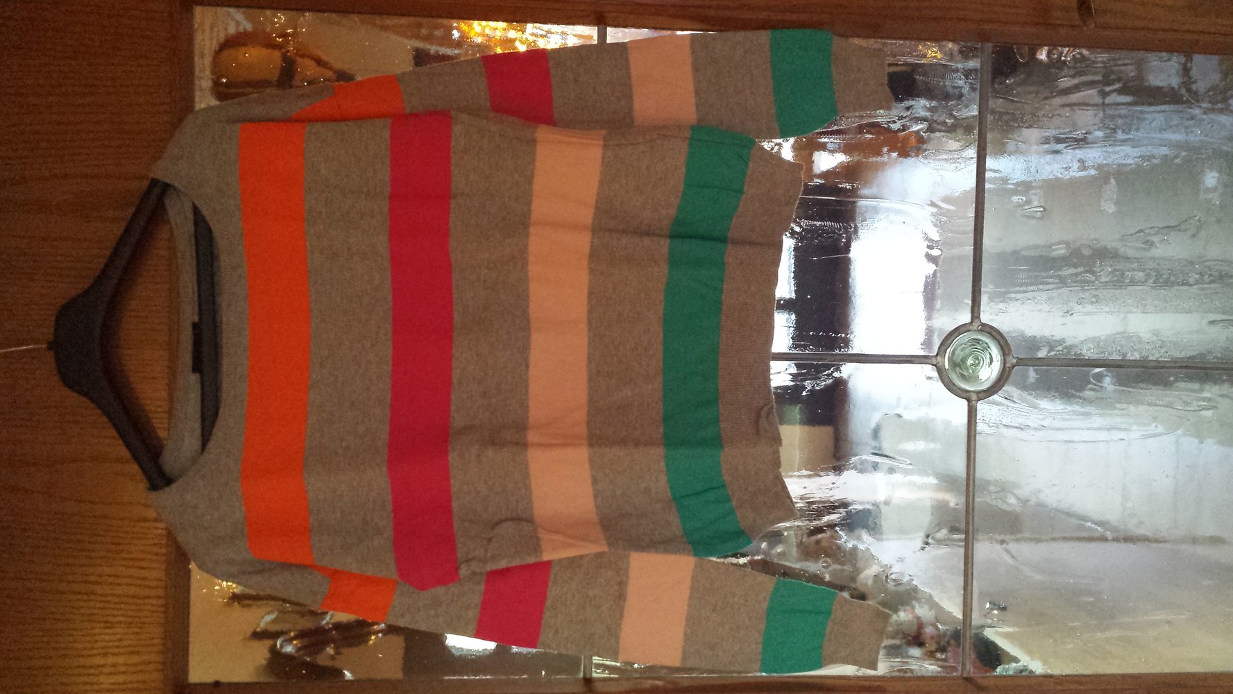 bunt gestreifter Pullover