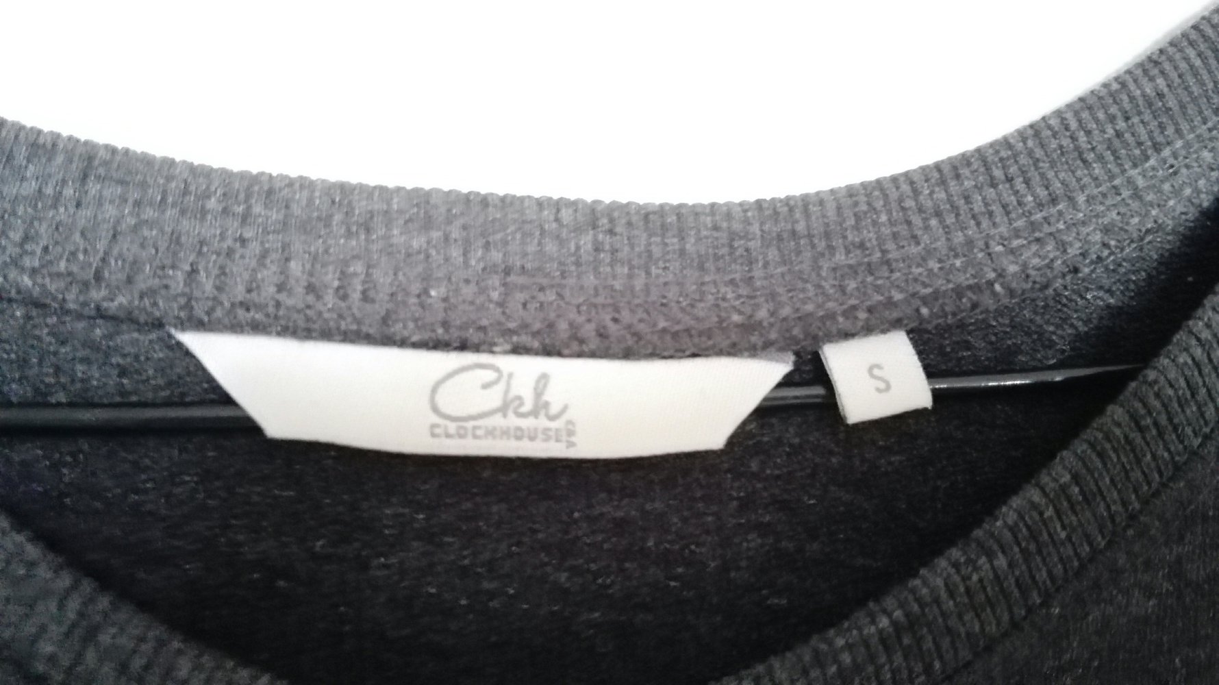 Sweatshirt