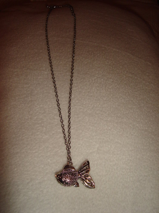 Primark Fisch Kette