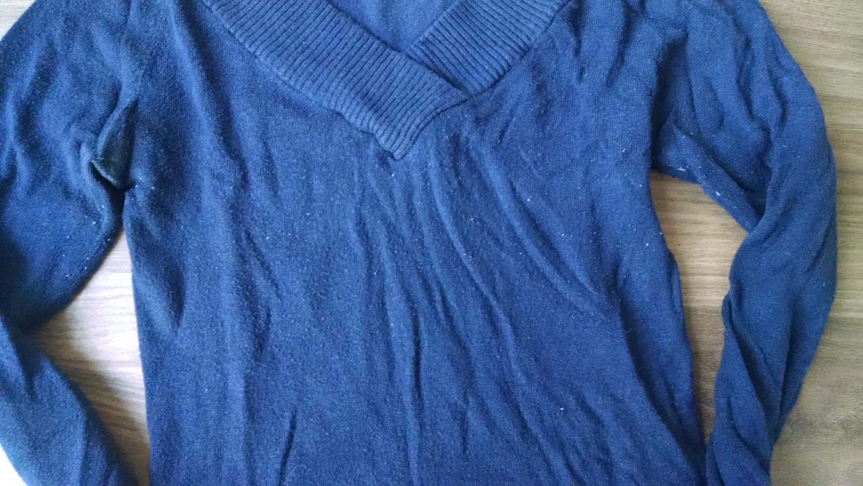 Kuscheliger Feinstrickpulli in dunkelblau