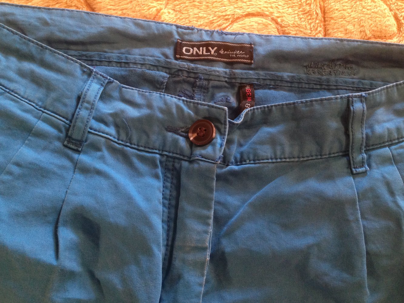 kräftige blaue Baumwoll-Hose