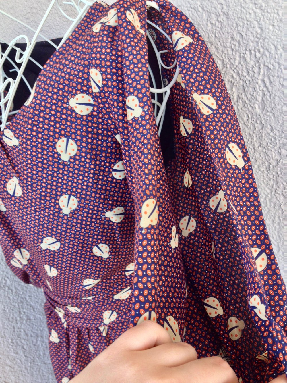 Wunderschönes Kleid mit Marienkäfern von Koton
