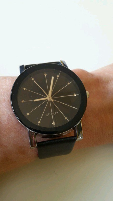 Stylische Armbanduhr NEU