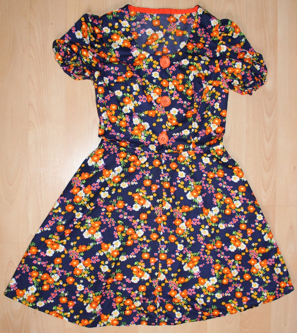 dunkelblaues True Vintagekleid mit Blumenmuster, DIY Unikat, ca. Größe 36