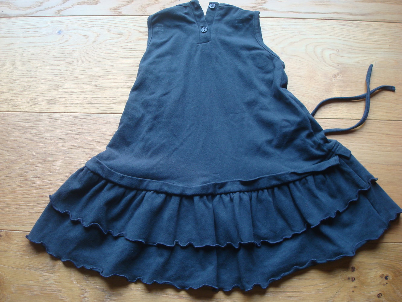 schwarzes Kleid mit Raffungen von Zie Zoo Gr. 80