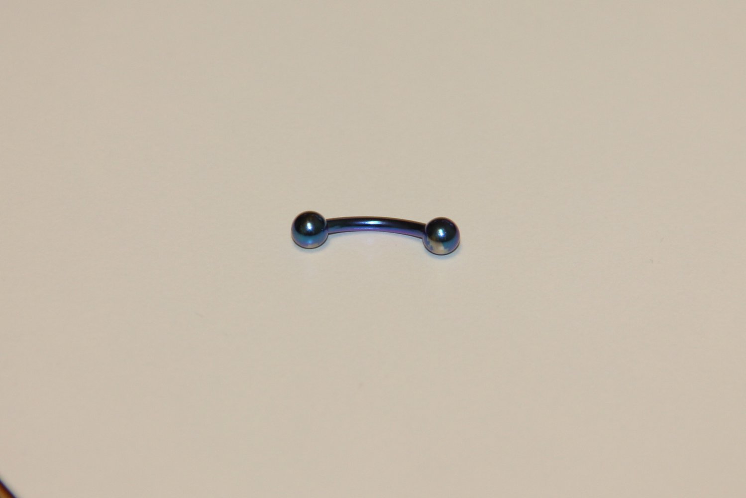 Blaue Piercing-Banane