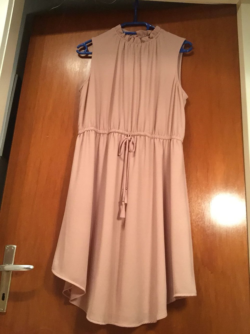Elegantes Kleid NEU