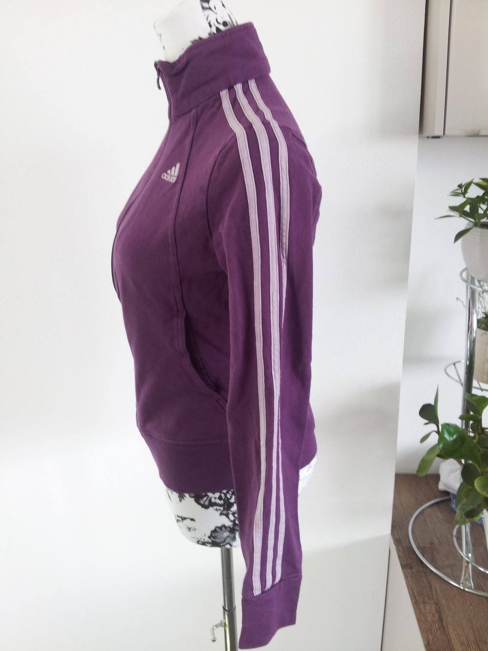 Sport Jacke von Adidas in lila 