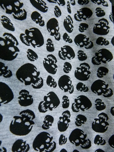 Totenkopf Hoody Sweater Kapuzen Pulli in grau schwarz, Gothic Punk Alternative Grunge Emo Festival
