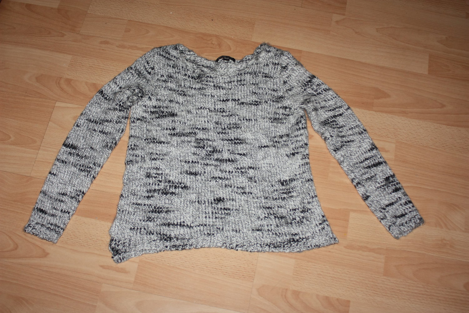 Graumelierter Wollpullover Mango Gr. S