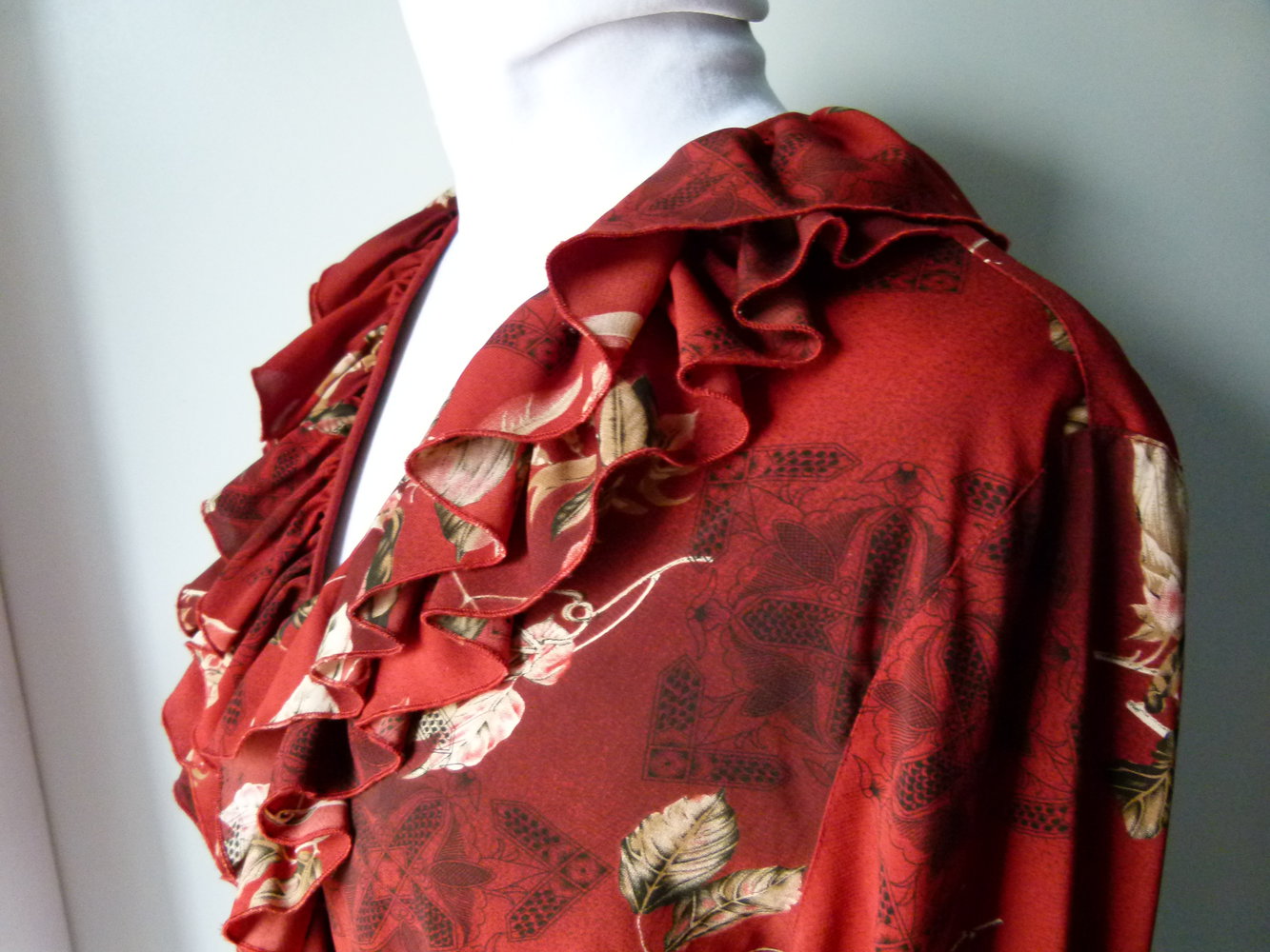 Rüschen Bluse mit Blumenmuster, dunkelrot herbstliche Farben, Boho Mori Goa Elfen Festival Lagenlook
