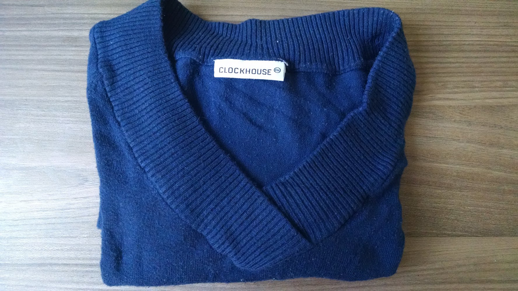 Kuscheliger Feinstrickpulli in dunkelblau