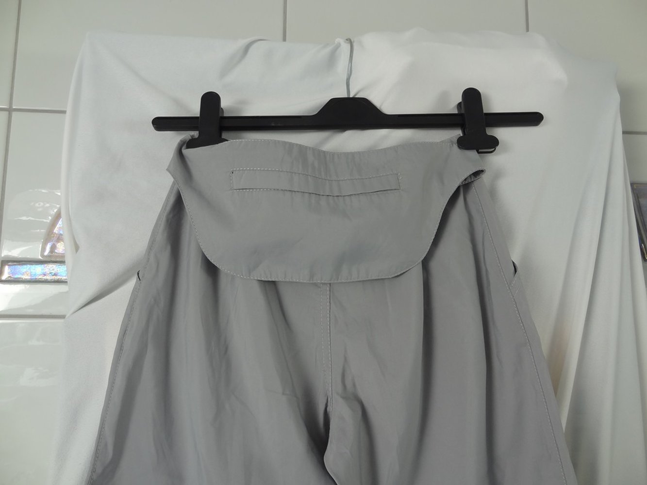 Graue leichte Sommerhose Gr. 152 