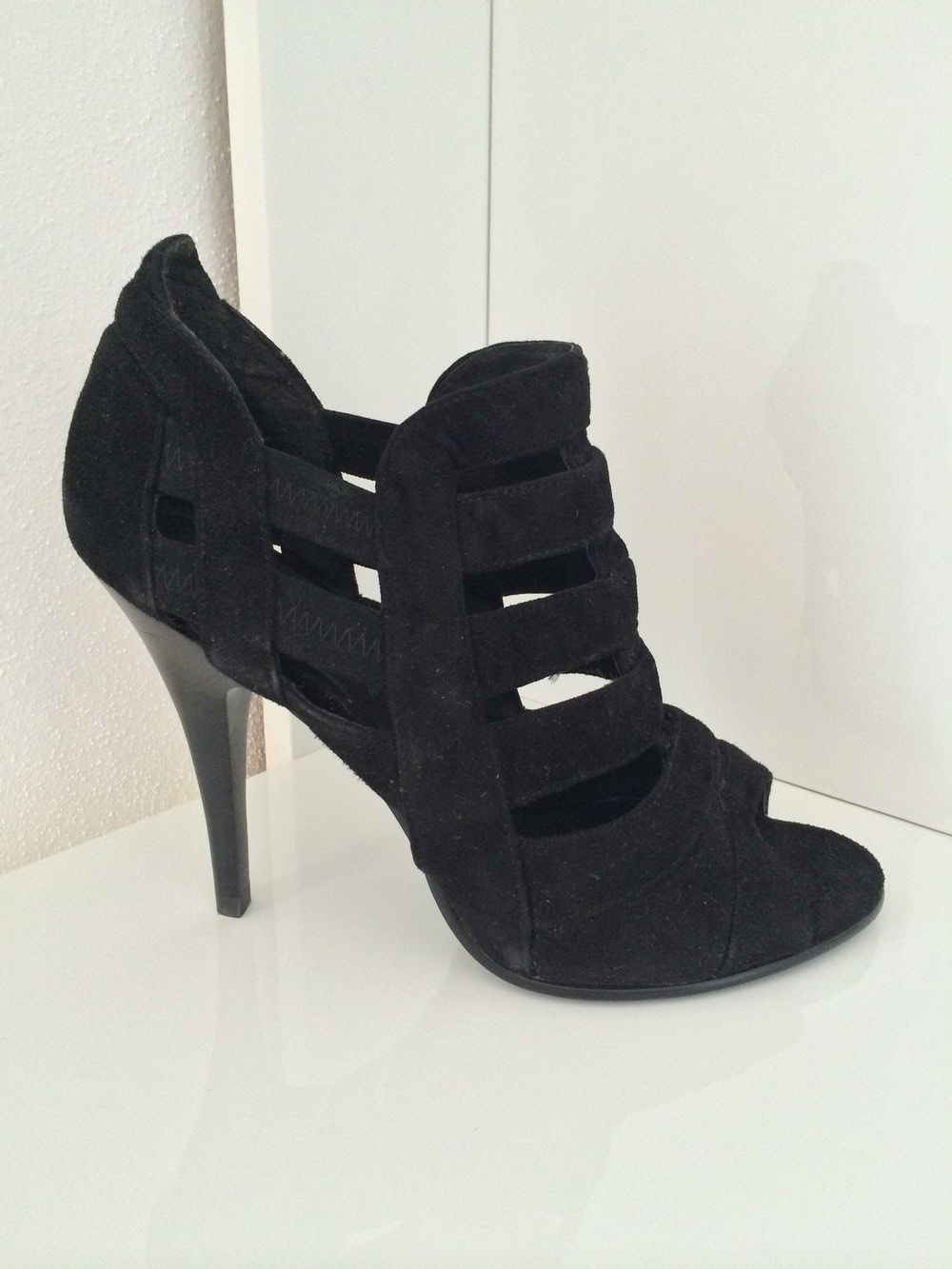 5th Avenue Pumps mit Cutouts