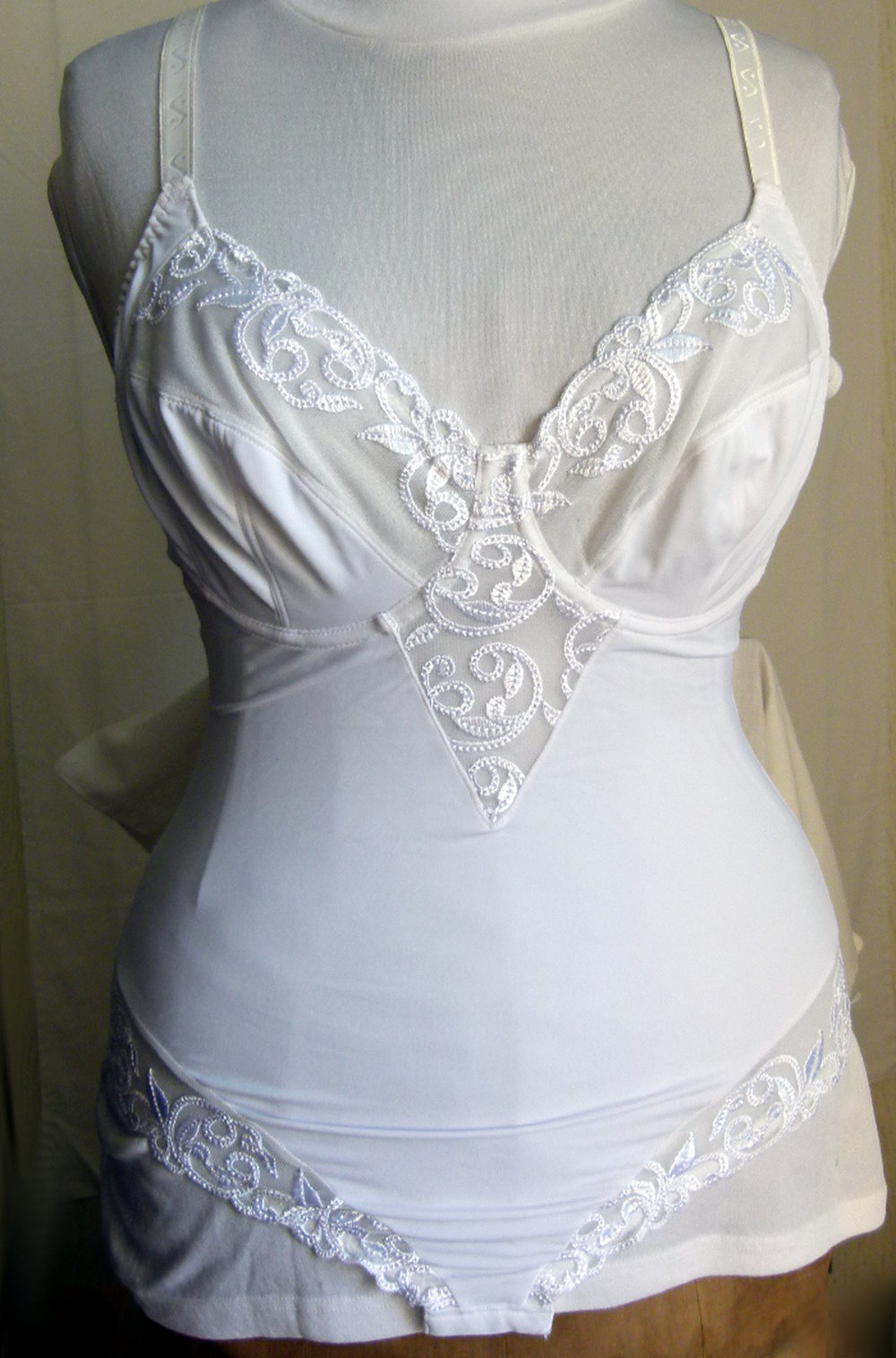 Spitzen Body, Stretch, 85 C, weiß, NEU, Hochzeit romantisch Mori