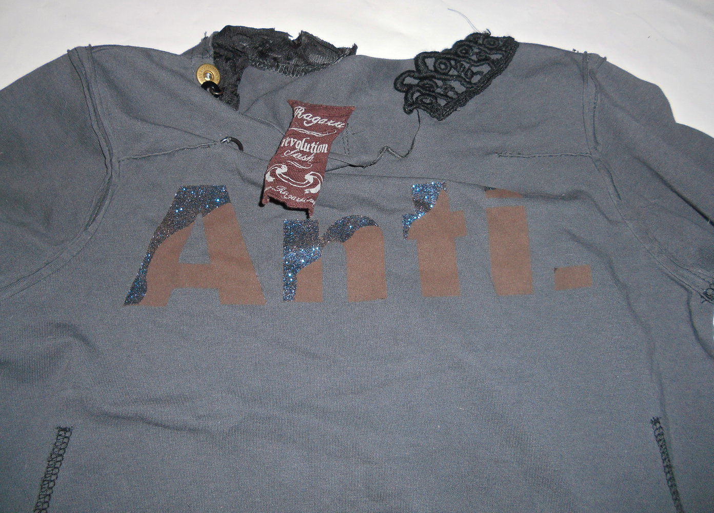 Ragazza- cooles Langarmshirt Gr.140, passt länger  