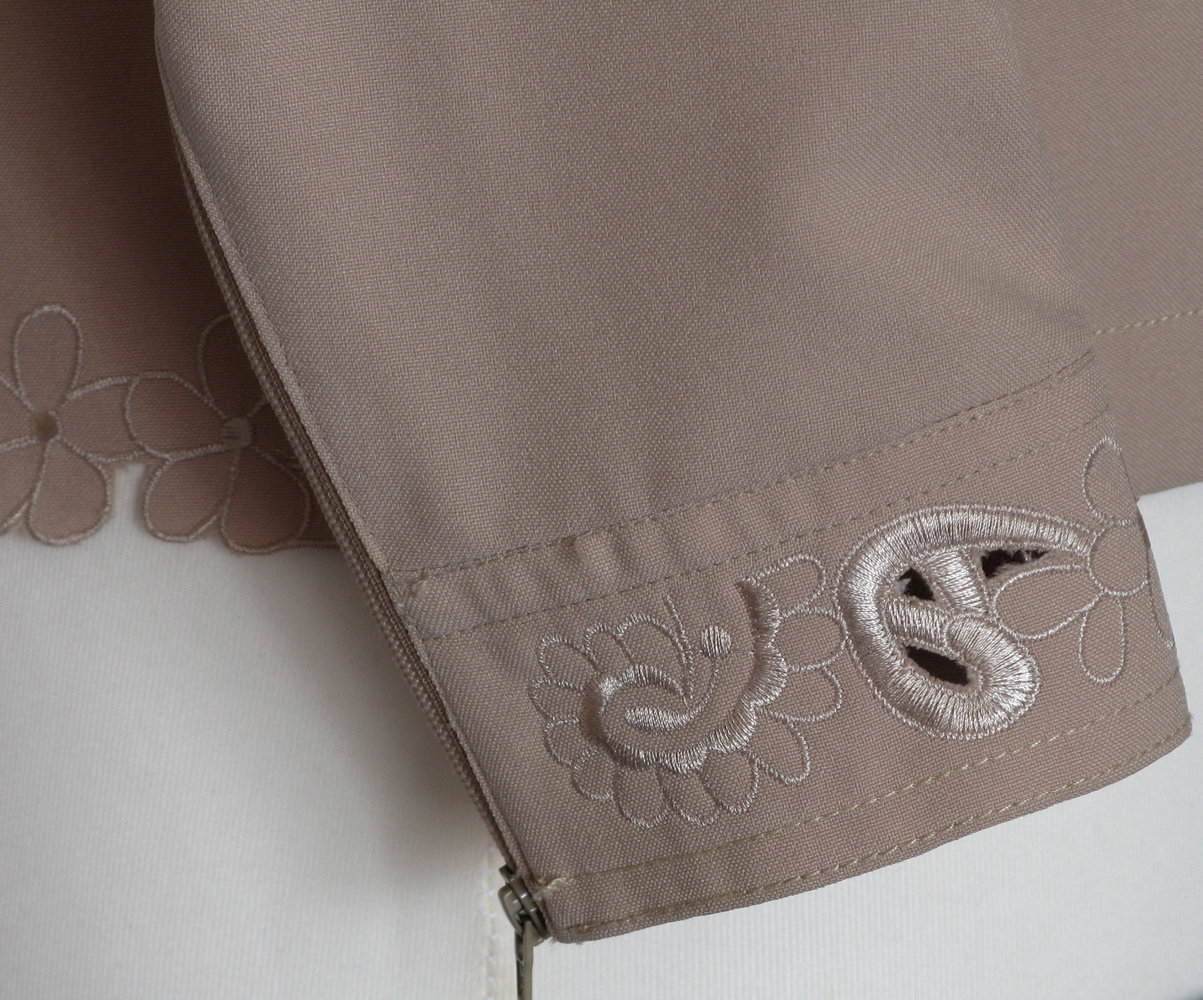 Zweiteiler, Jacke, 3/4 Hose, Muster, Gr. M, edel, luxuriös!