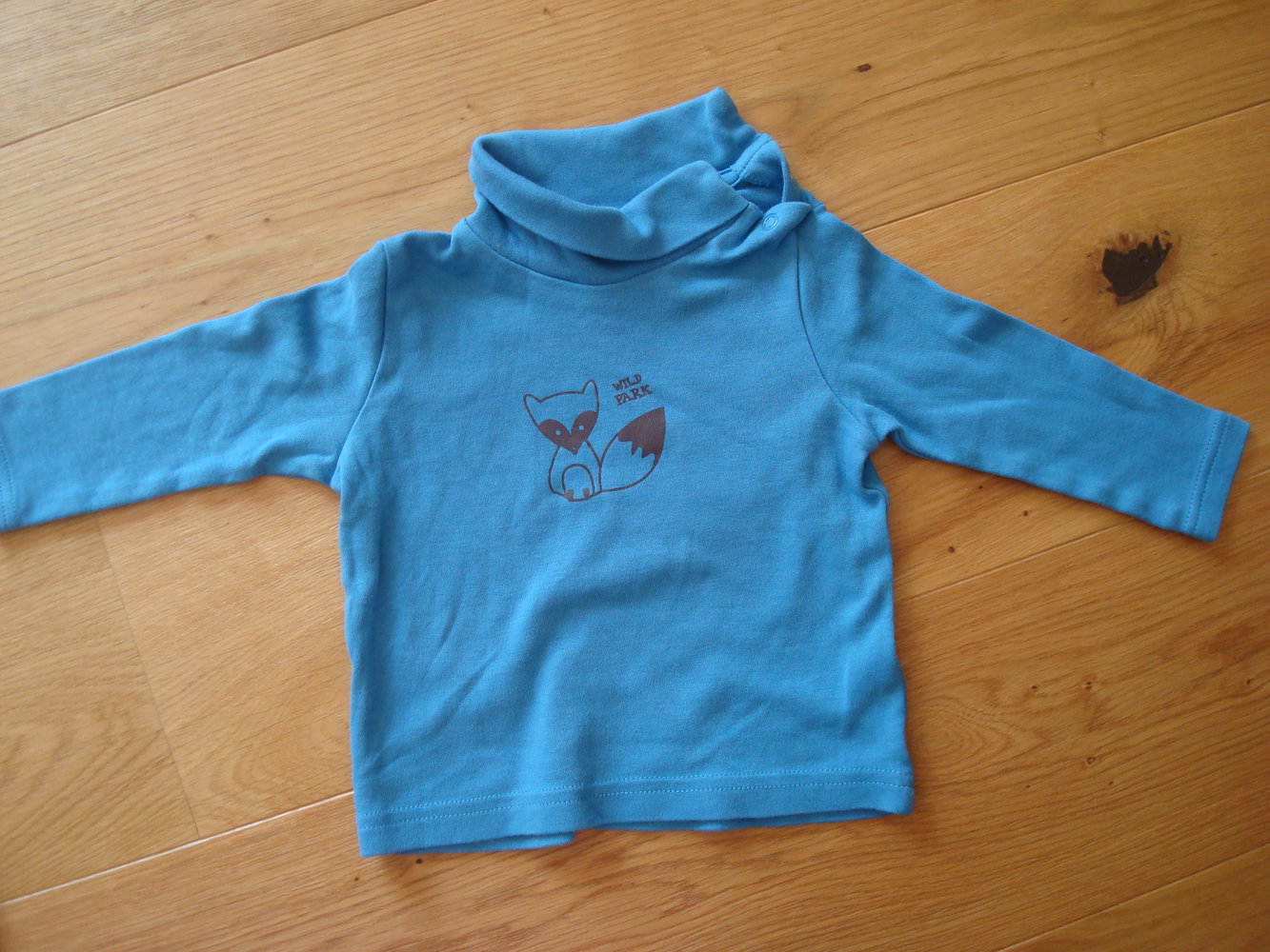 2 dünne Rollkragenpullover Gr. 74