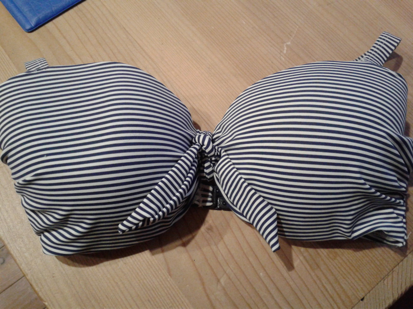 hübsches Bikinioberteil, 70E, Streifen, blau weiß, gestreift, Schleife