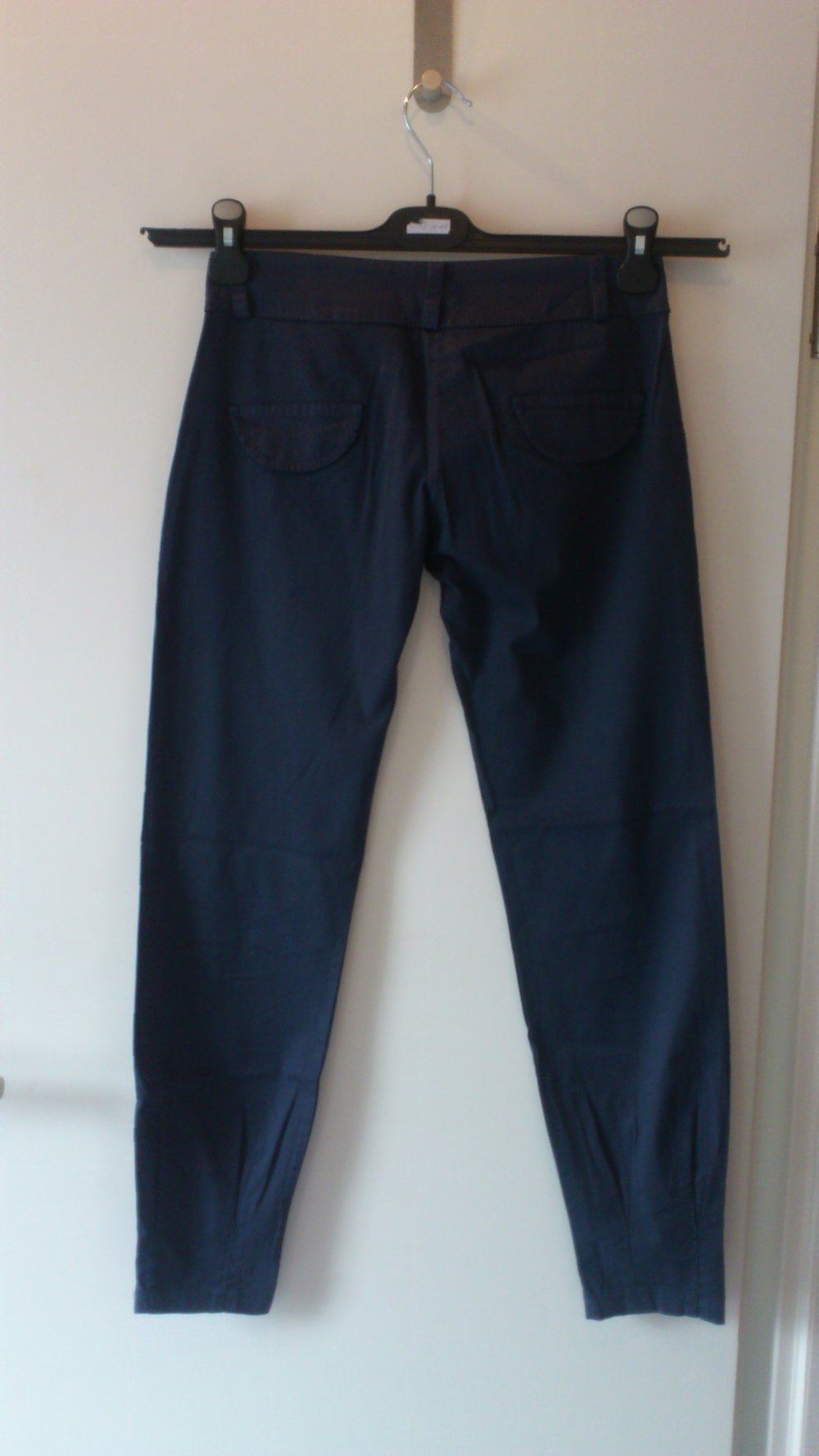 Dunkelblaue Chino in Größe S 36 von Madonna Stoffhose