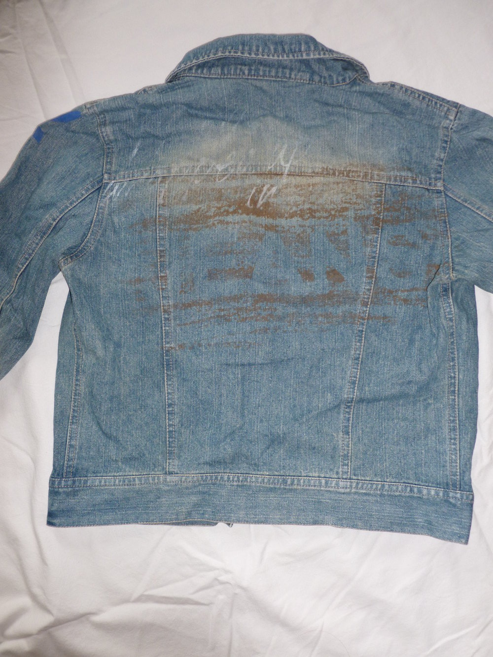 Jeansjacke mit Aufdruck