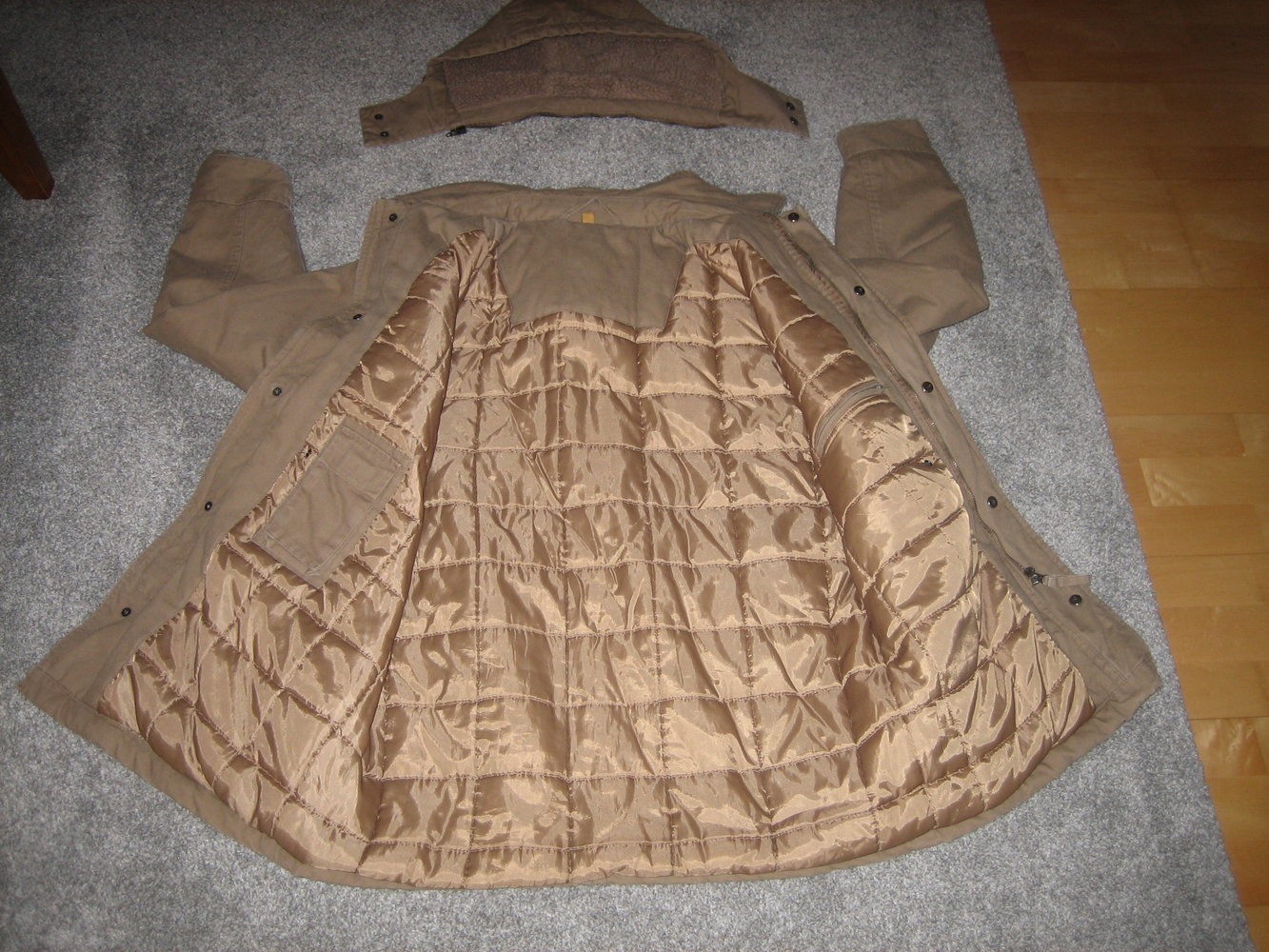 Starke Herren- Jacke in Beige, Gr. 48/50 mit abnhembarer Kapuze!