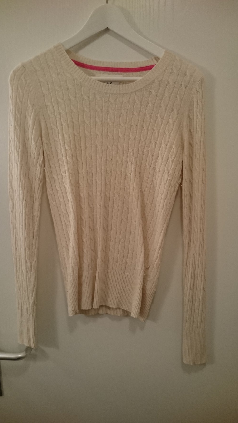 Weiß-beiger, leichter Strickpulli