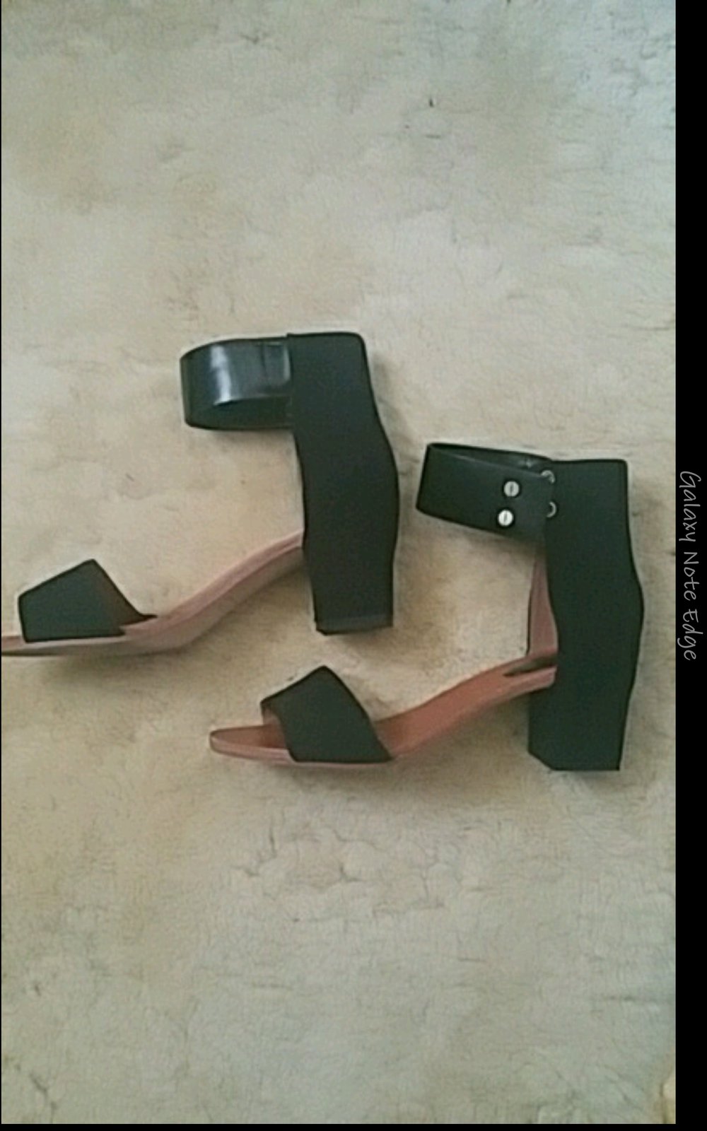 Schwarze Sandalen 