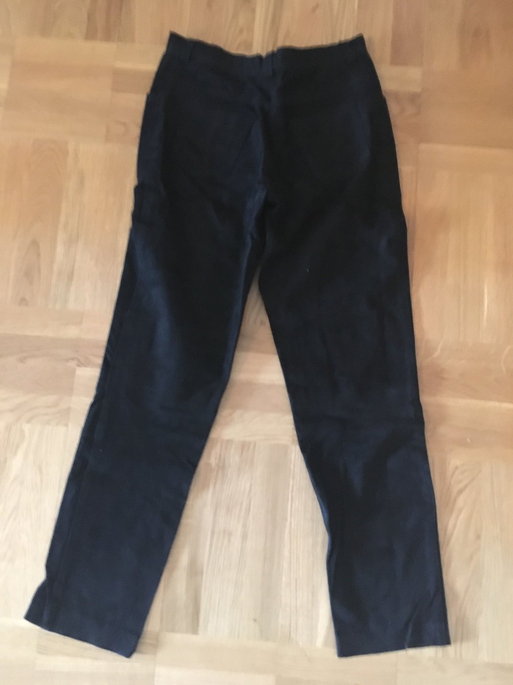 Schwarze Wildleder Hose Grösse 40