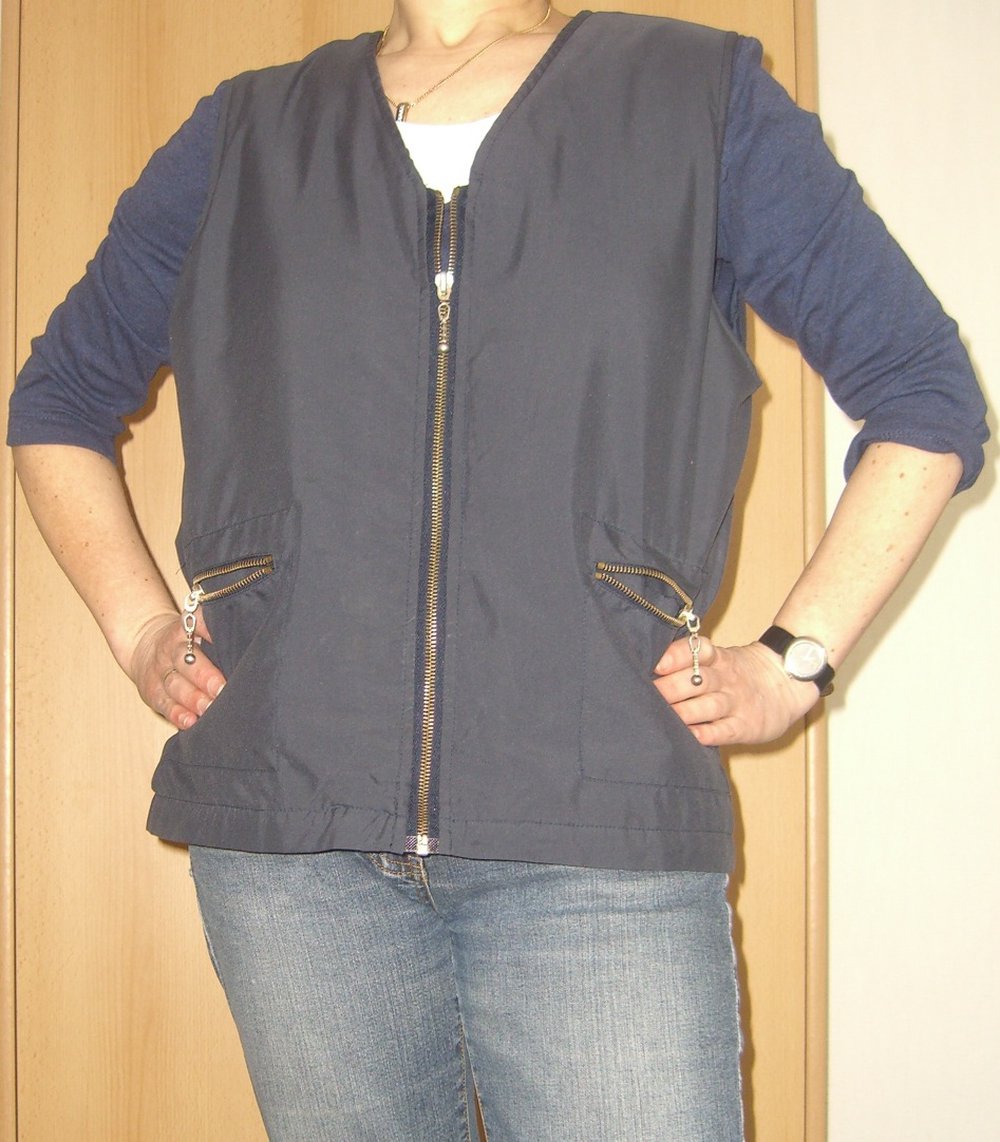 Dunkelblaue Weste